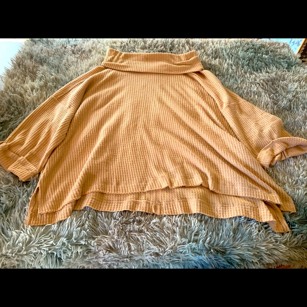 Quarter sleeve shirt